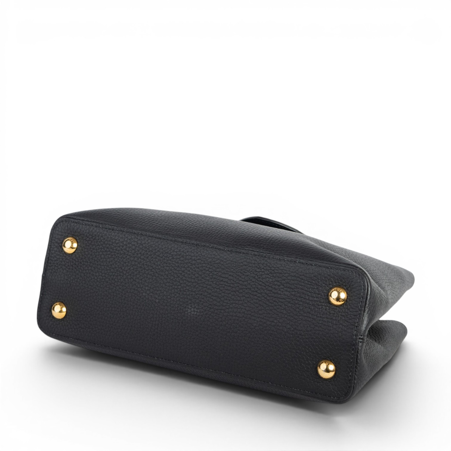 Louis Vuitton Capucines MM — view 5
