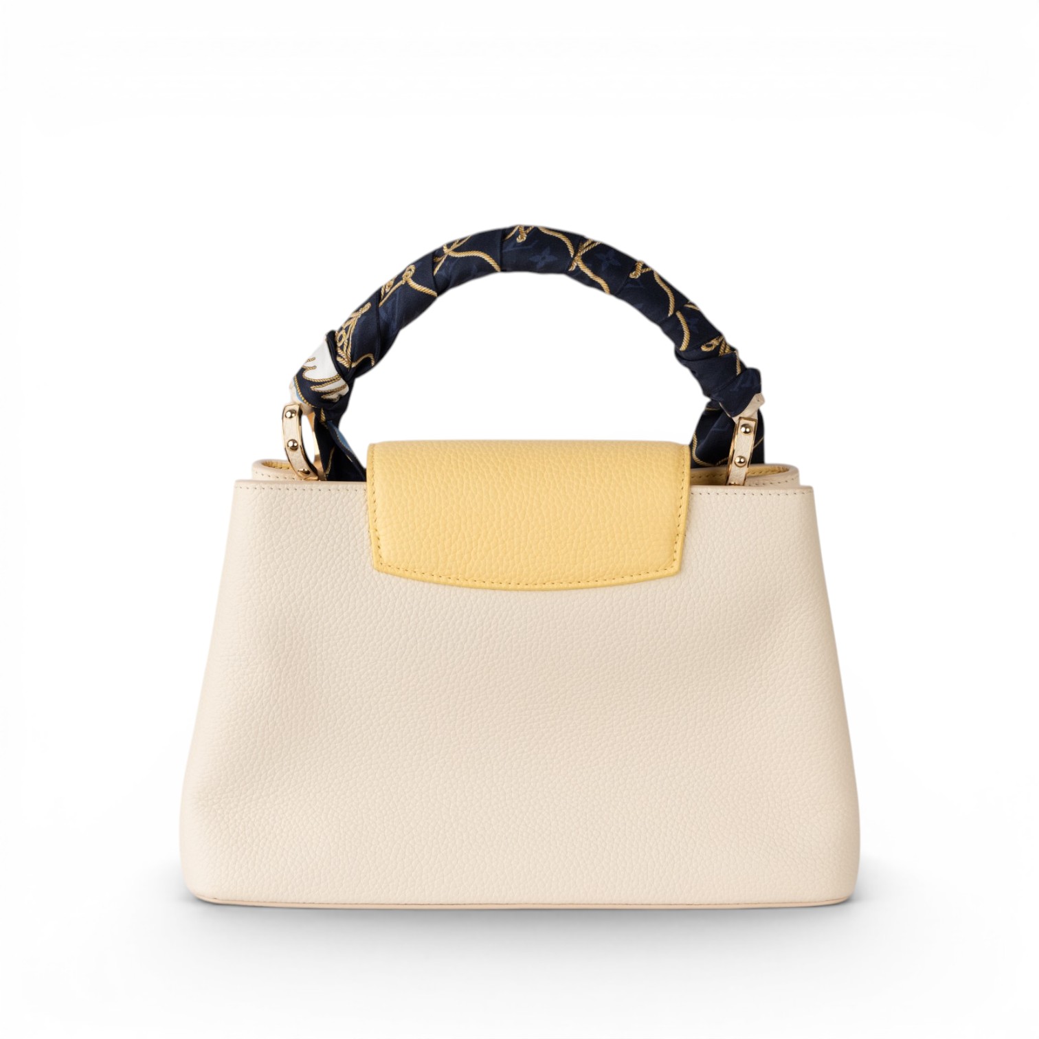 Louis Vuitton Capucines MM — view 2
